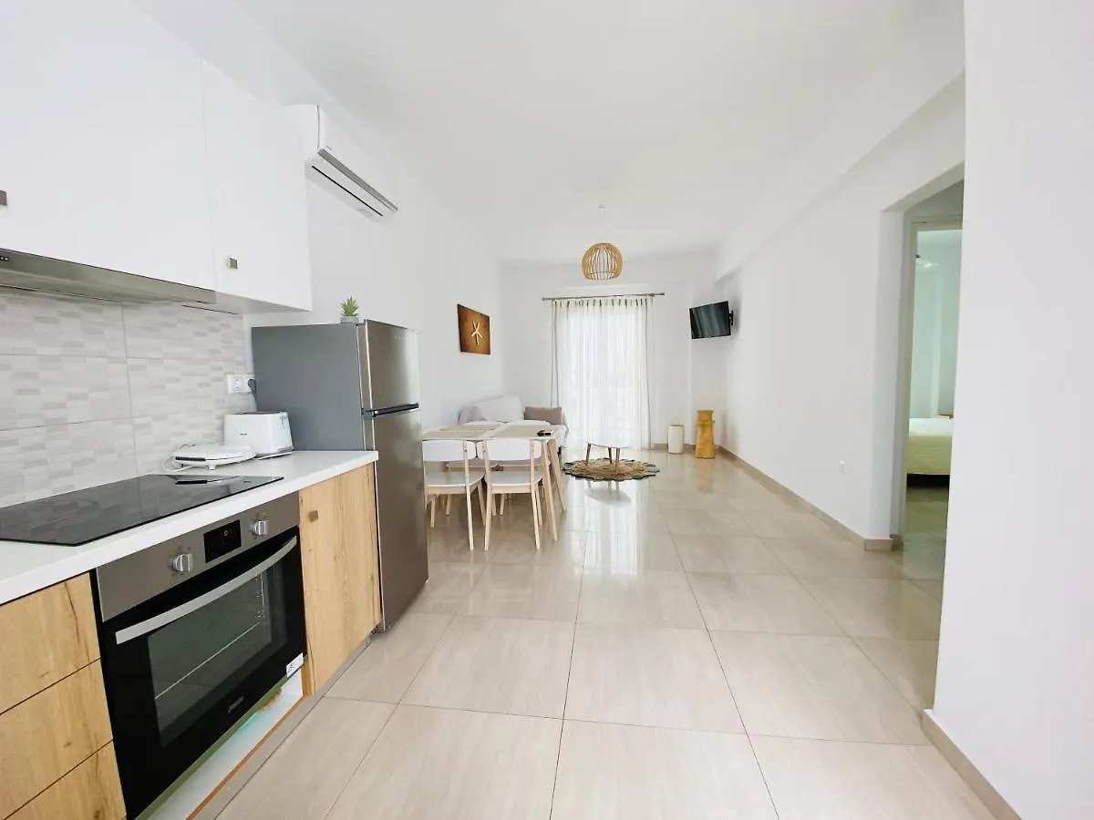 Eleftheria Hotel & Apartments Ornos