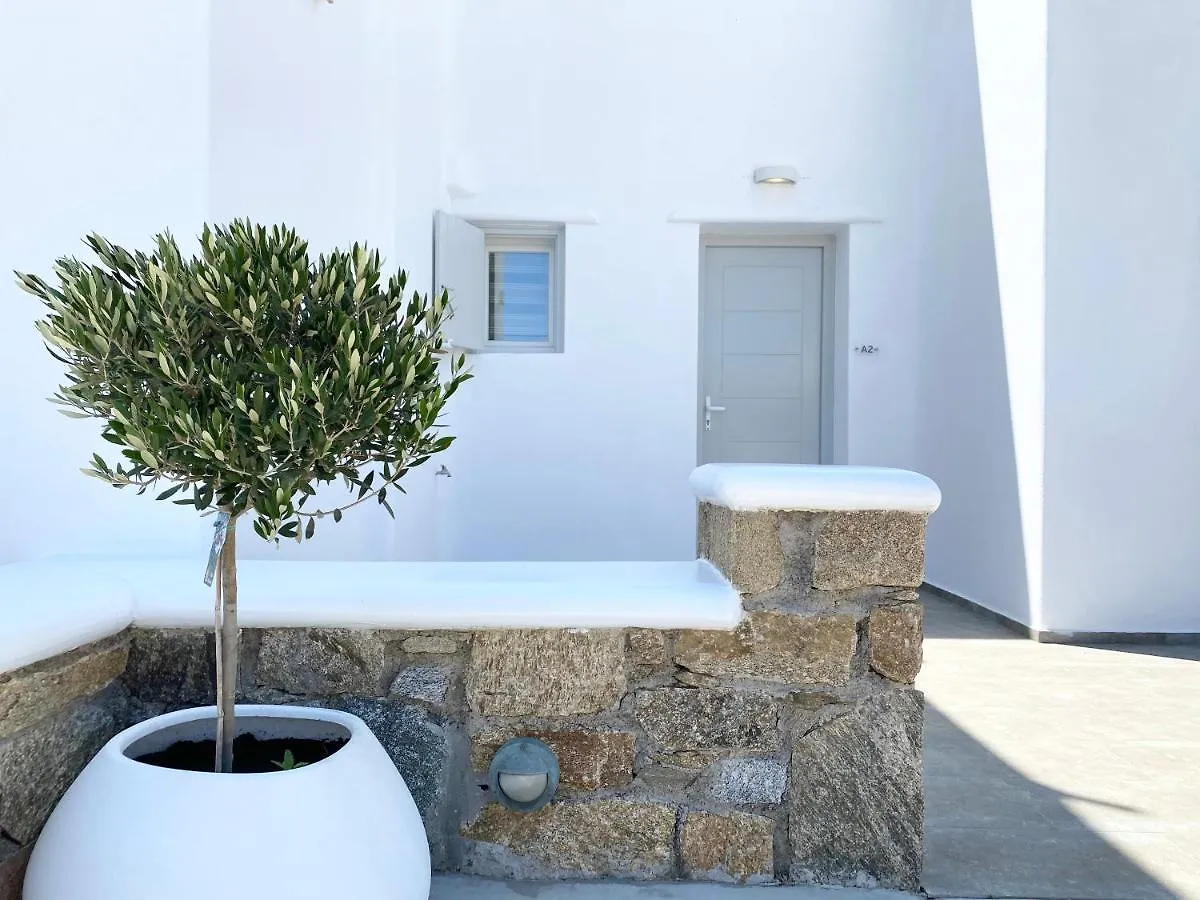 Eleftheria Hotel & Apartments Ornos  Greece