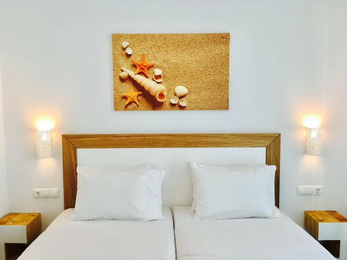 Eleftheria Hotel & Apartments Ornos
