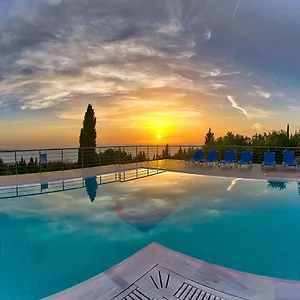 Vrionis Panoramic Sunset Apartment Kothreas